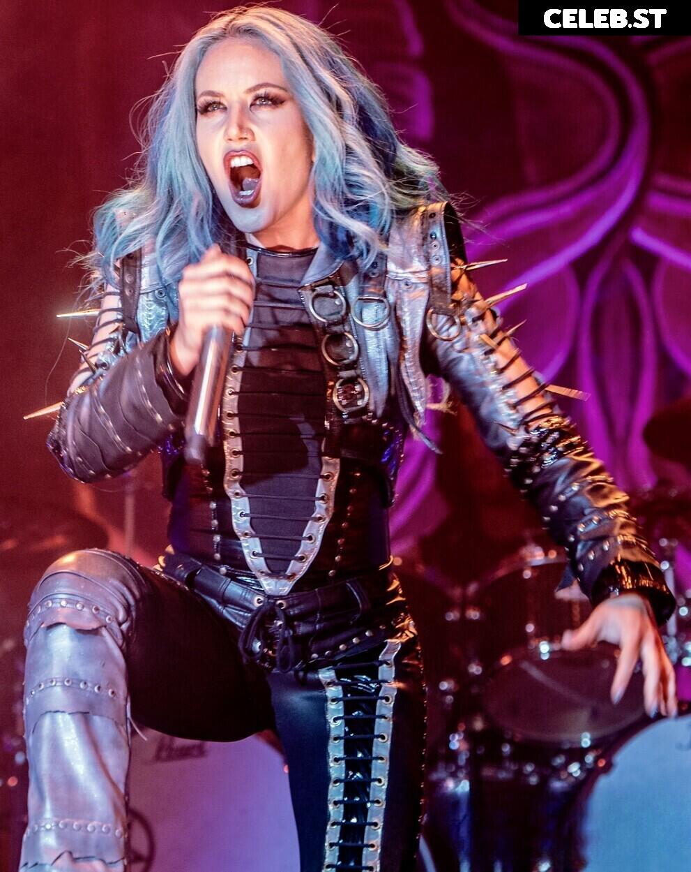 Women of Metal Image 4449042