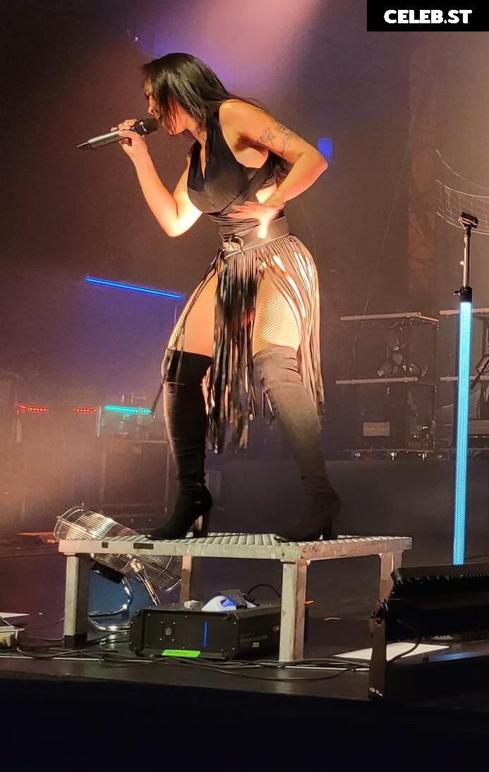 Women of Metal Image 4448576