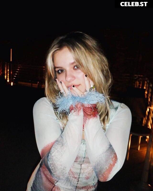 Maisy Stella Image 4448777