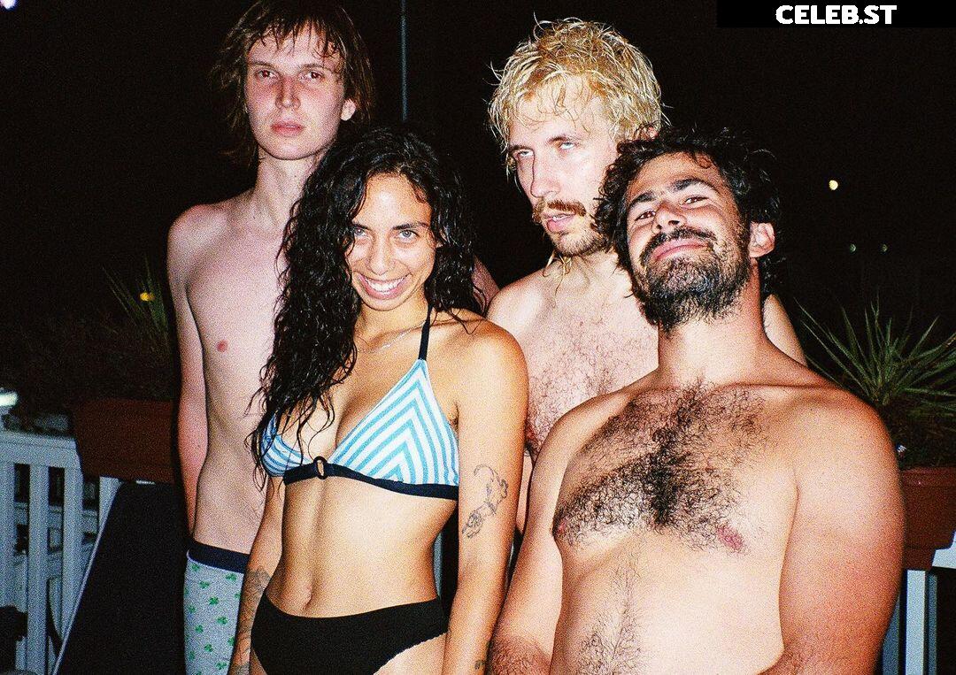 Indigo De Souza / IndigoFarAway Image 4448139