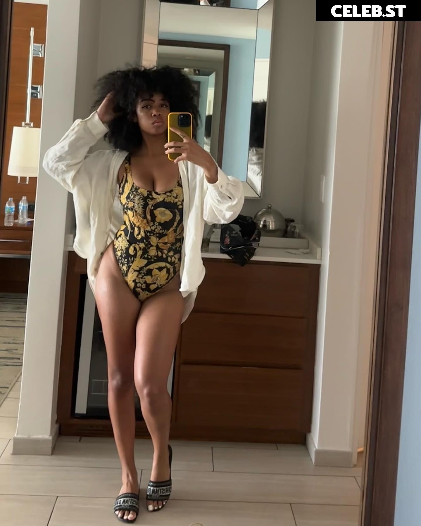 H.E.R./Gabriella Sarmiento Wilson Image 4448085