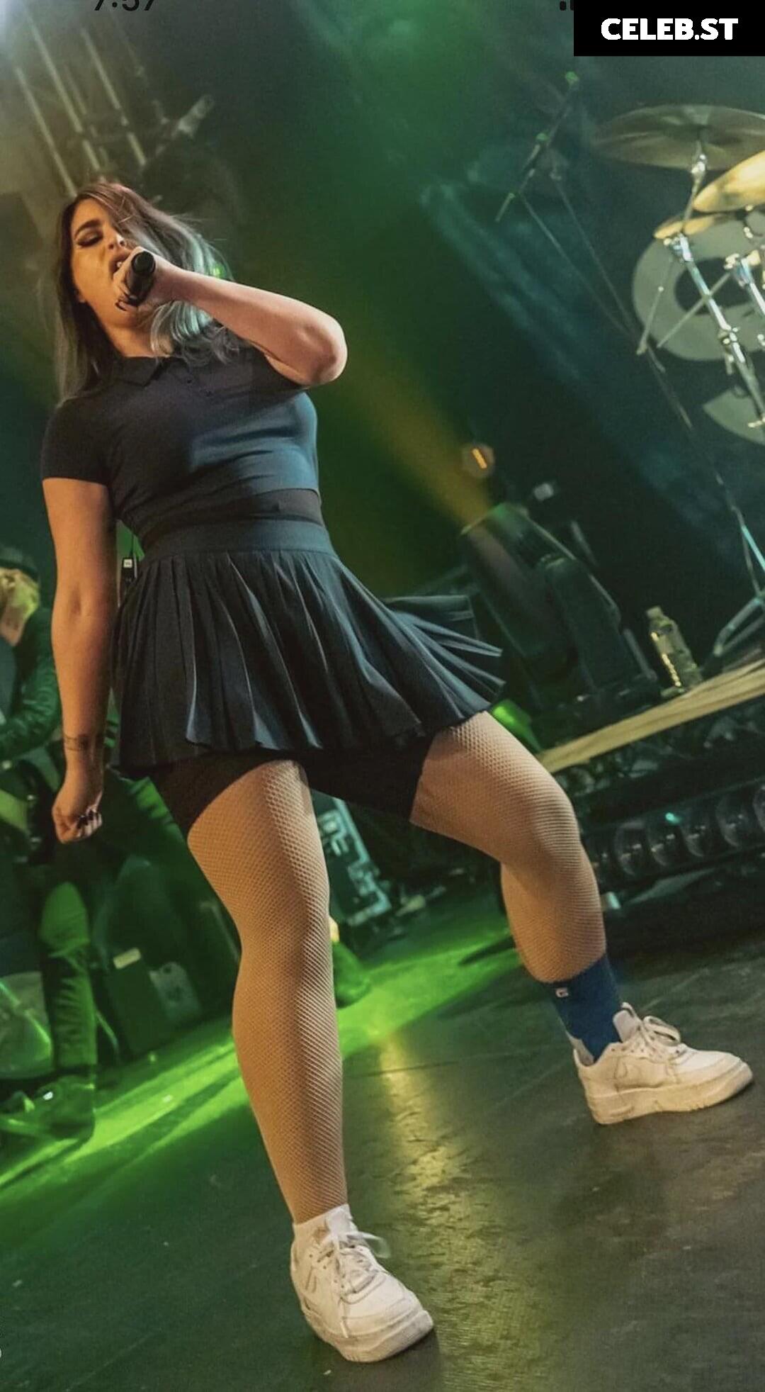 Courtney Laplante (Spiritbox Singer) Image 4435527