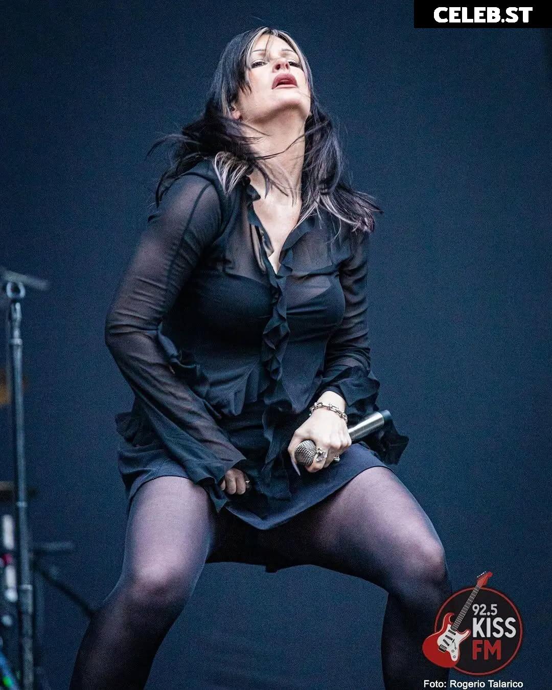 Courtney Laplante (Spiritbox Singer) Image 4435713