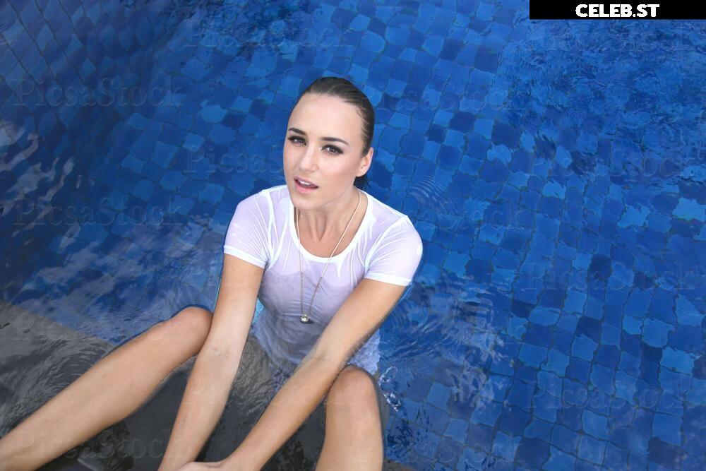 Rosie Jones Image 4435103