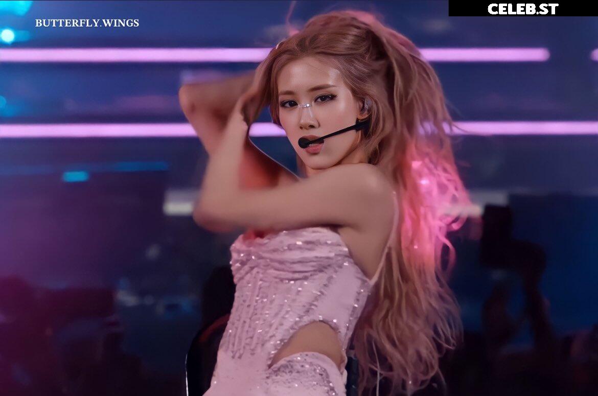Rosé || Roseanne Park - BLΛƆKPIИK ( BLACKPINK ) Image 4436589