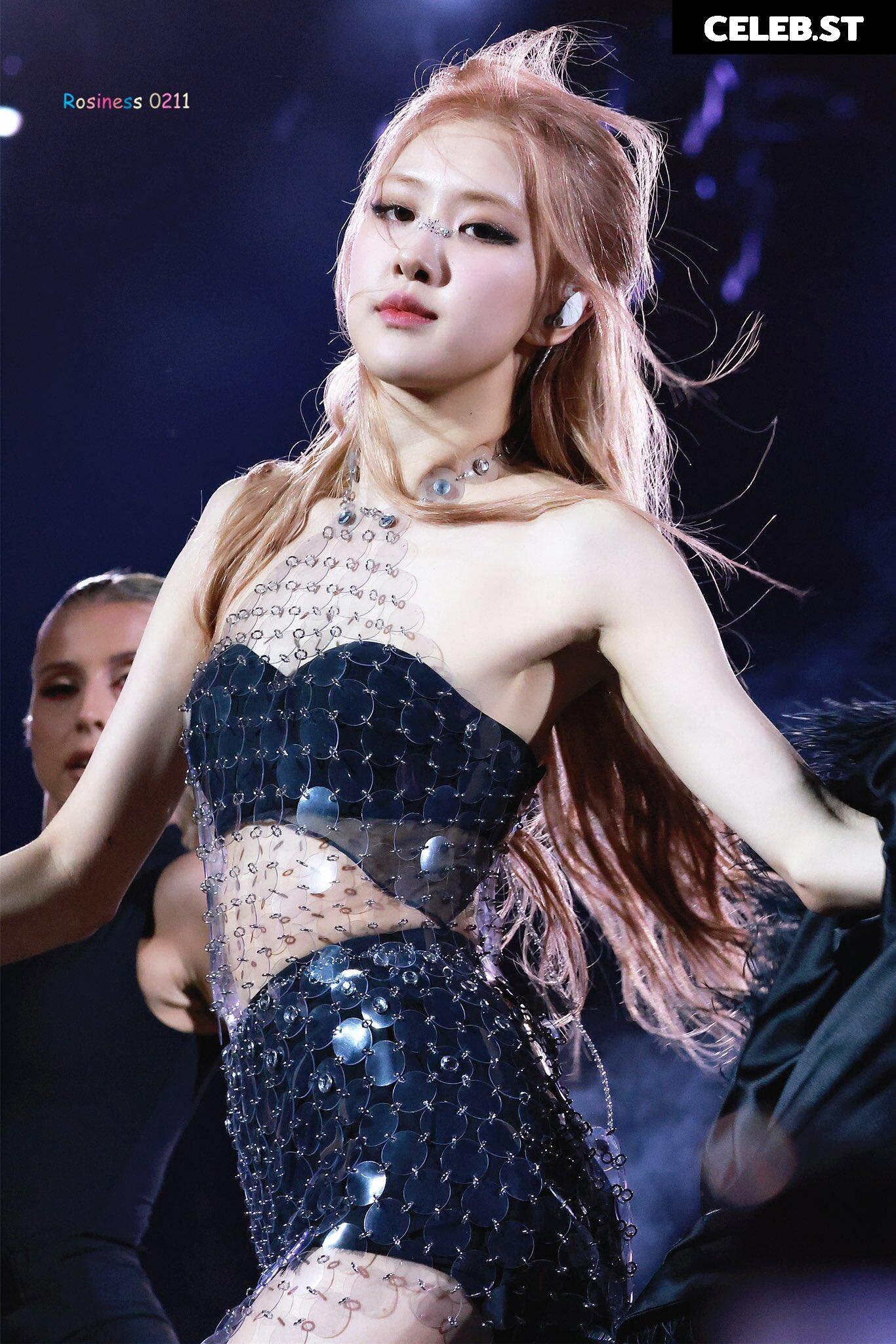 Rosé || Roseanne Park - BLΛƆKPIИK ( BLACKPINK ) Image 4436115