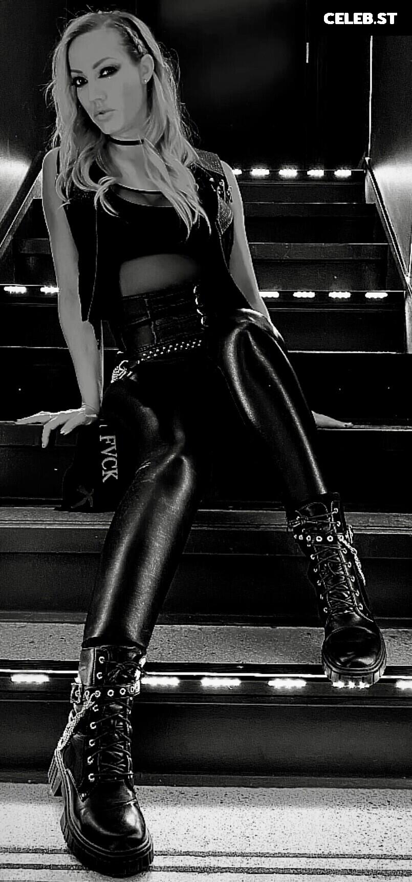 Women of Metal Image 4436131