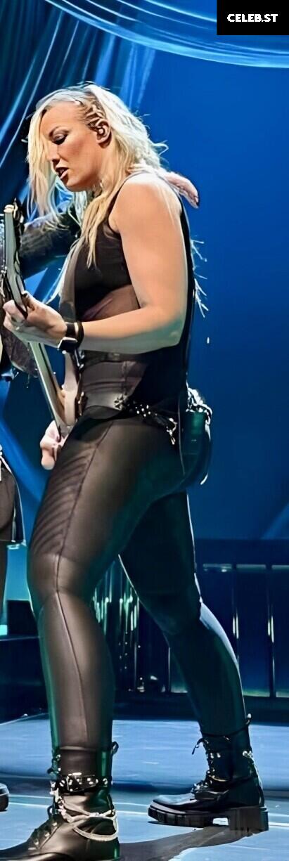 Women of Metal Image 4436960