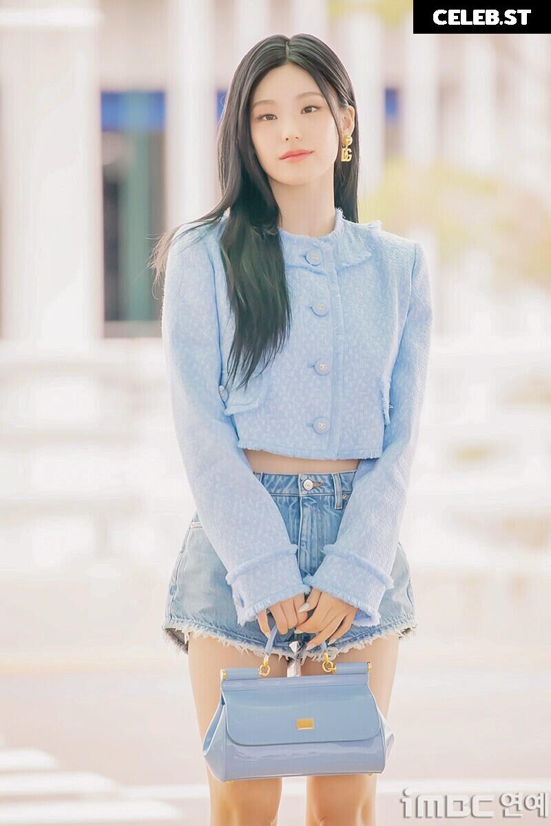 Yeji - ITZY (예지, Hwang Ye-ji) Image 4437586