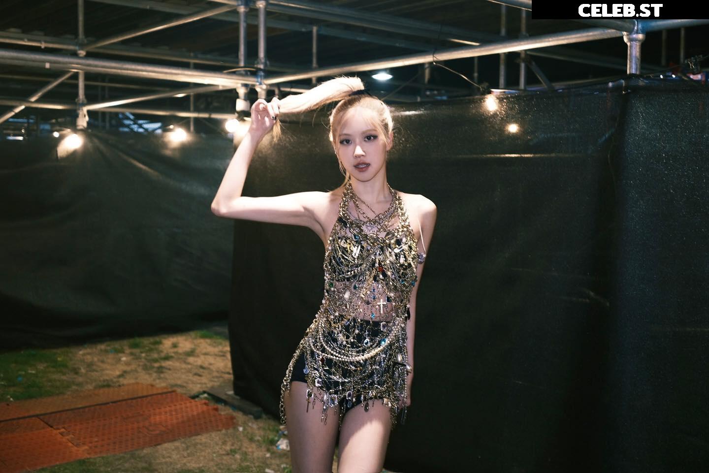 Rosé || Roseanne Park - BLΛƆKPIИK ( BLACKPINK ) Image 4437535
