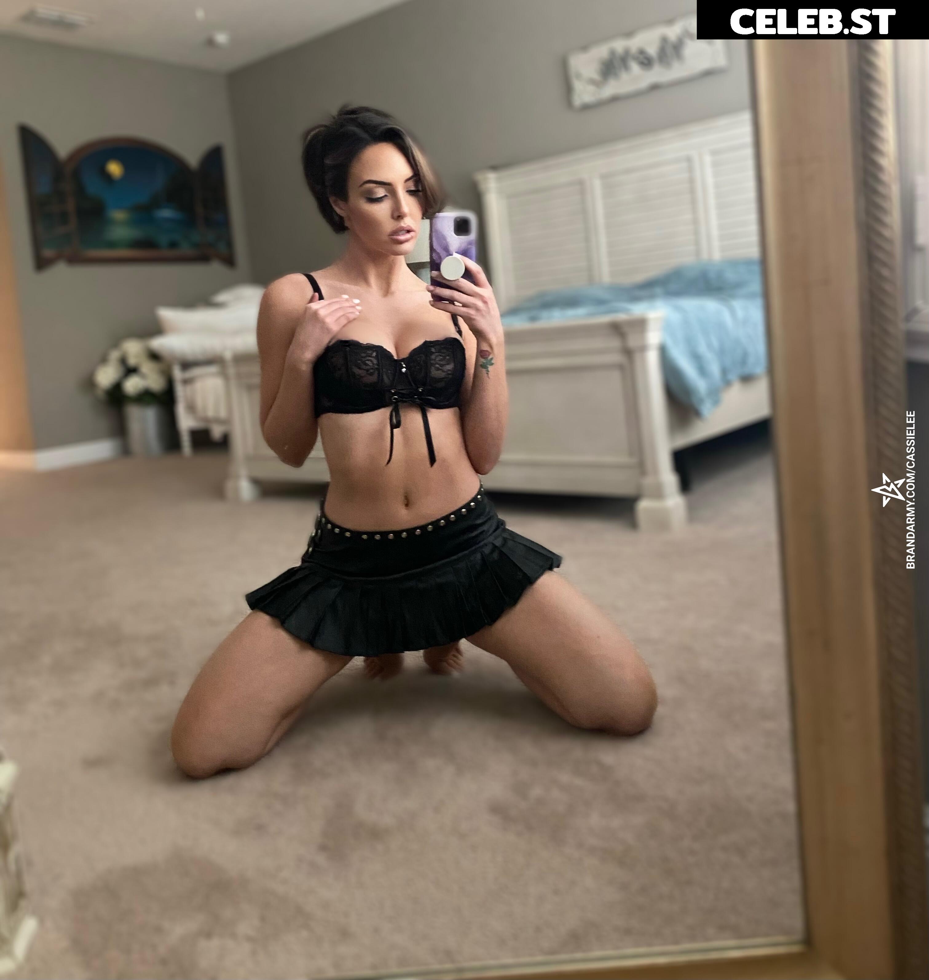 Cassie Lee/Jess McKay (Peyton Royce/Billie Kay) Image 4437721