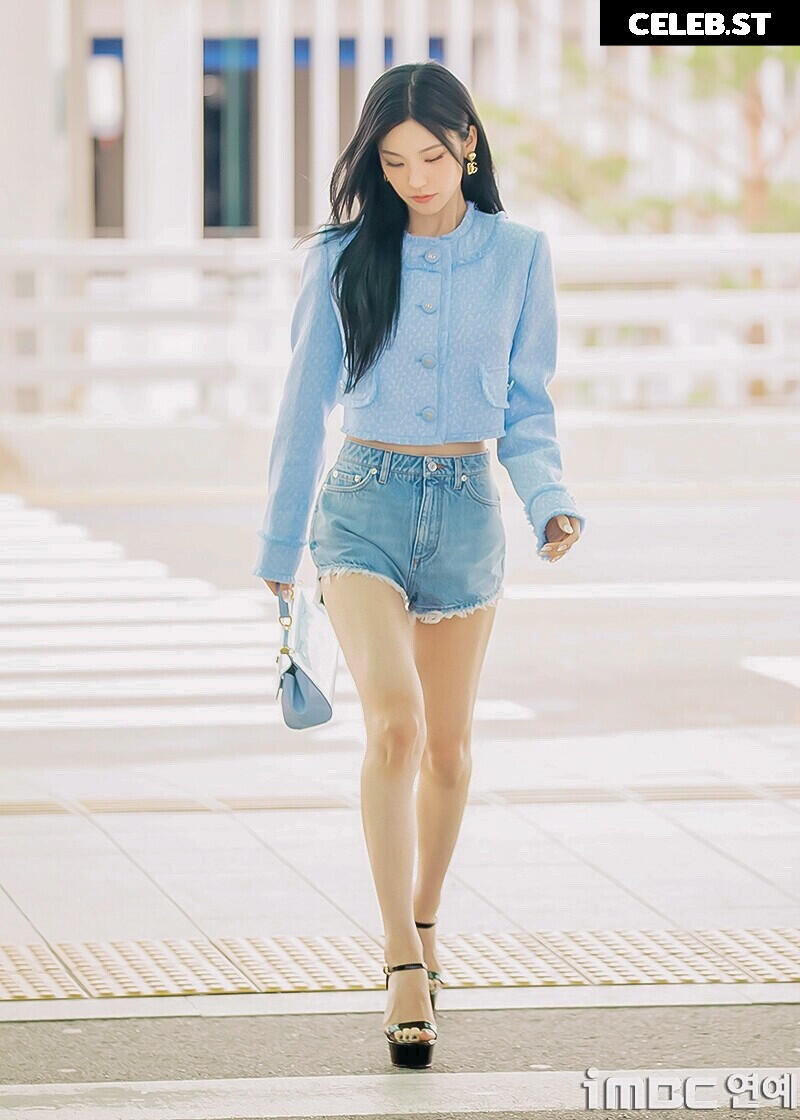 Yeji - ITZY (예지, Hwang Ye-ji) Image 4437696