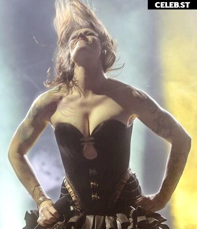 Women of Metal Image 4437667