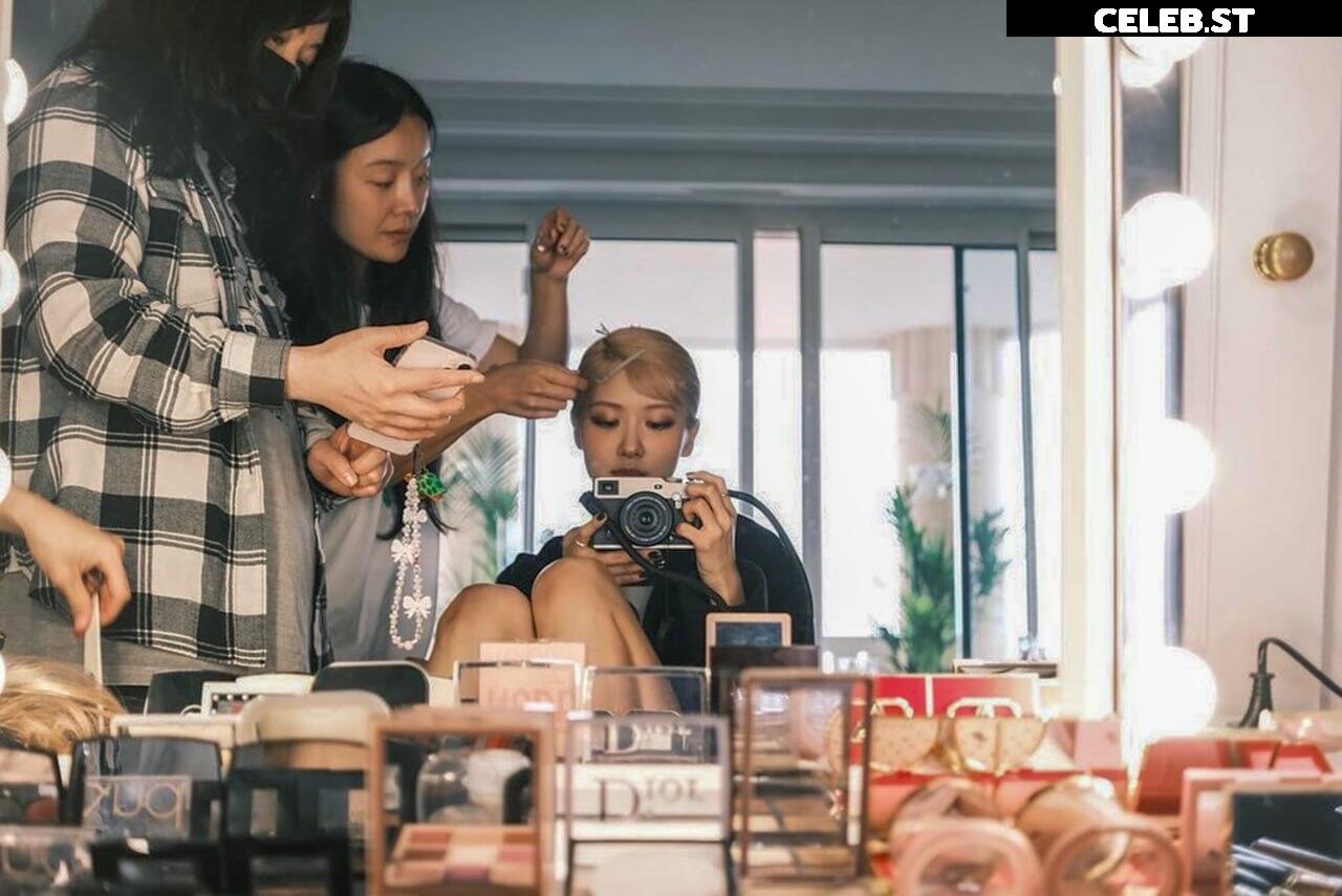 Rosé || Roseanne Park - BLΛƆKPIИK ( BLACKPINK ) Image 4437113