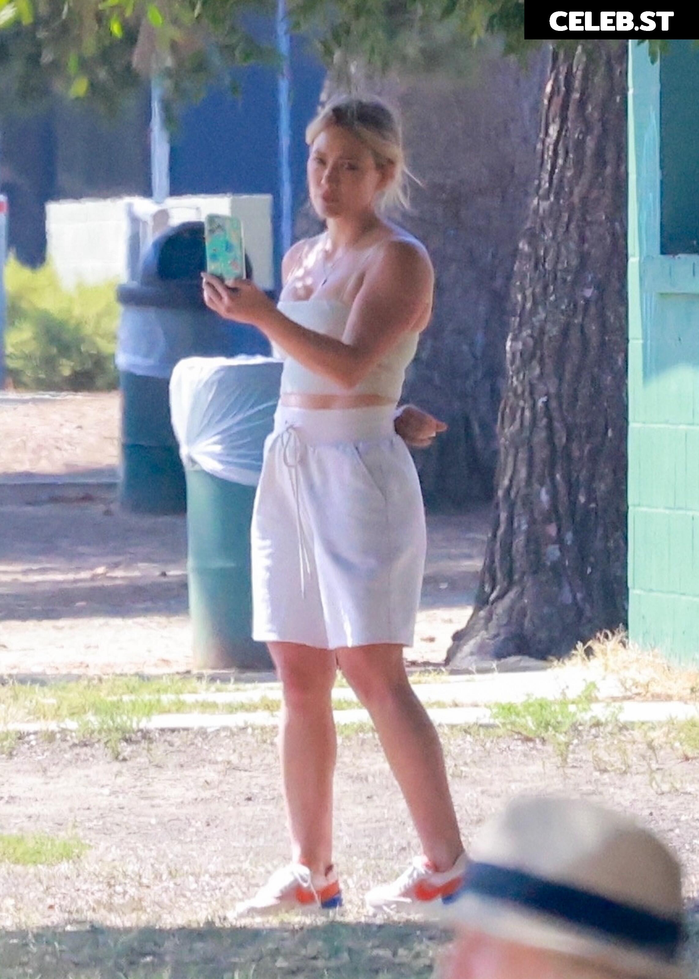 Hilary Duff Image 4437004