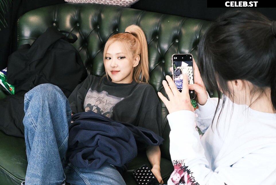 Rosé || Roseanne Park - BLΛƆKPIИK ( BLACKPINK ) Image 4437399