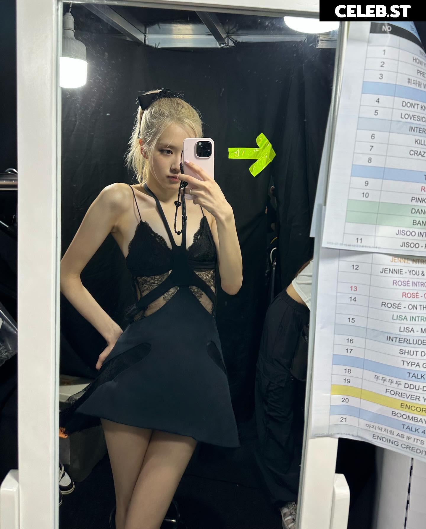 Rosé || Roseanne Park - BLΛƆKPIИK ( BLACKPINK ) Image 4437975