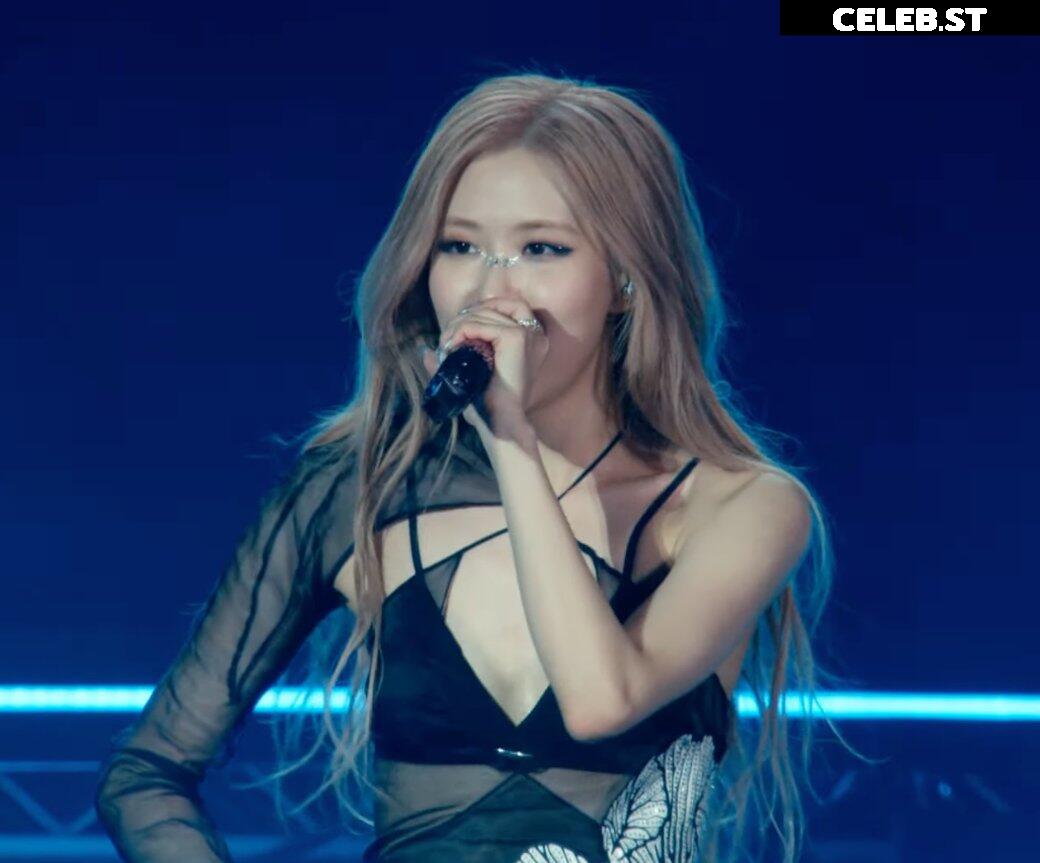 Rosé || Roseanne Park - BLΛƆKPIИK ( BLACKPINK ) Image 4434818