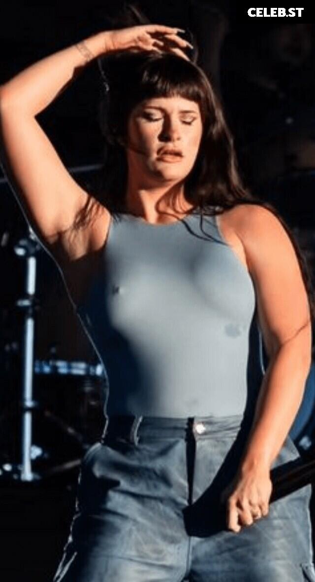 Courtney Laplante (Spiritbox Singer) Image 4434500