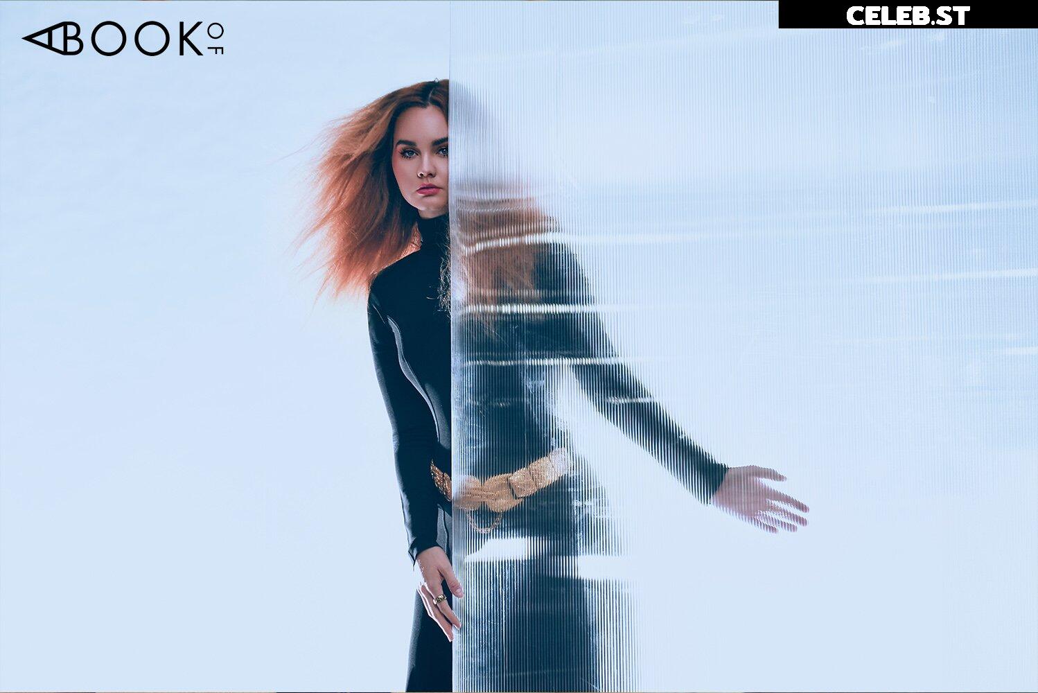 Liana Liberato Image 4434410
