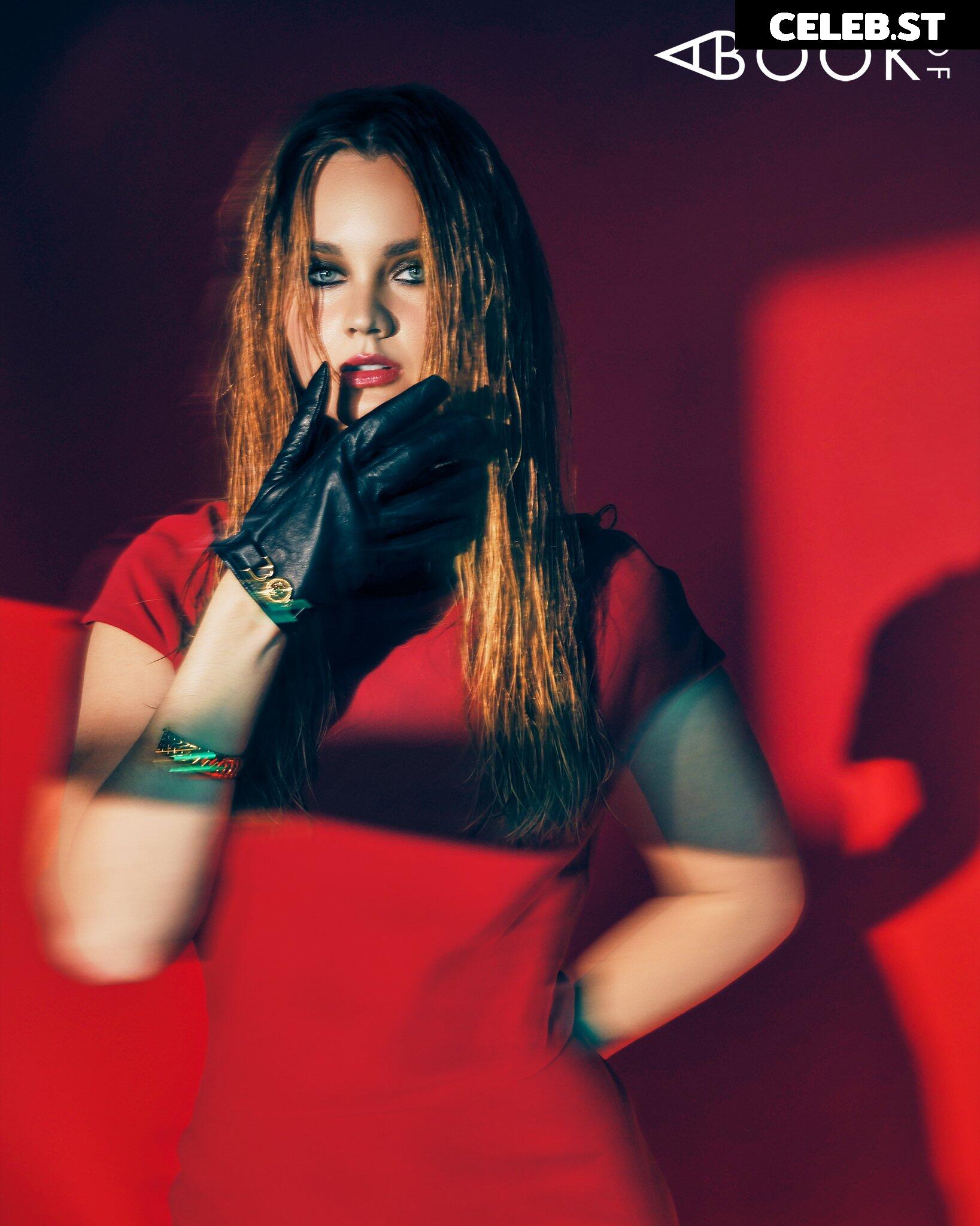 Liana Liberato Image 4434389