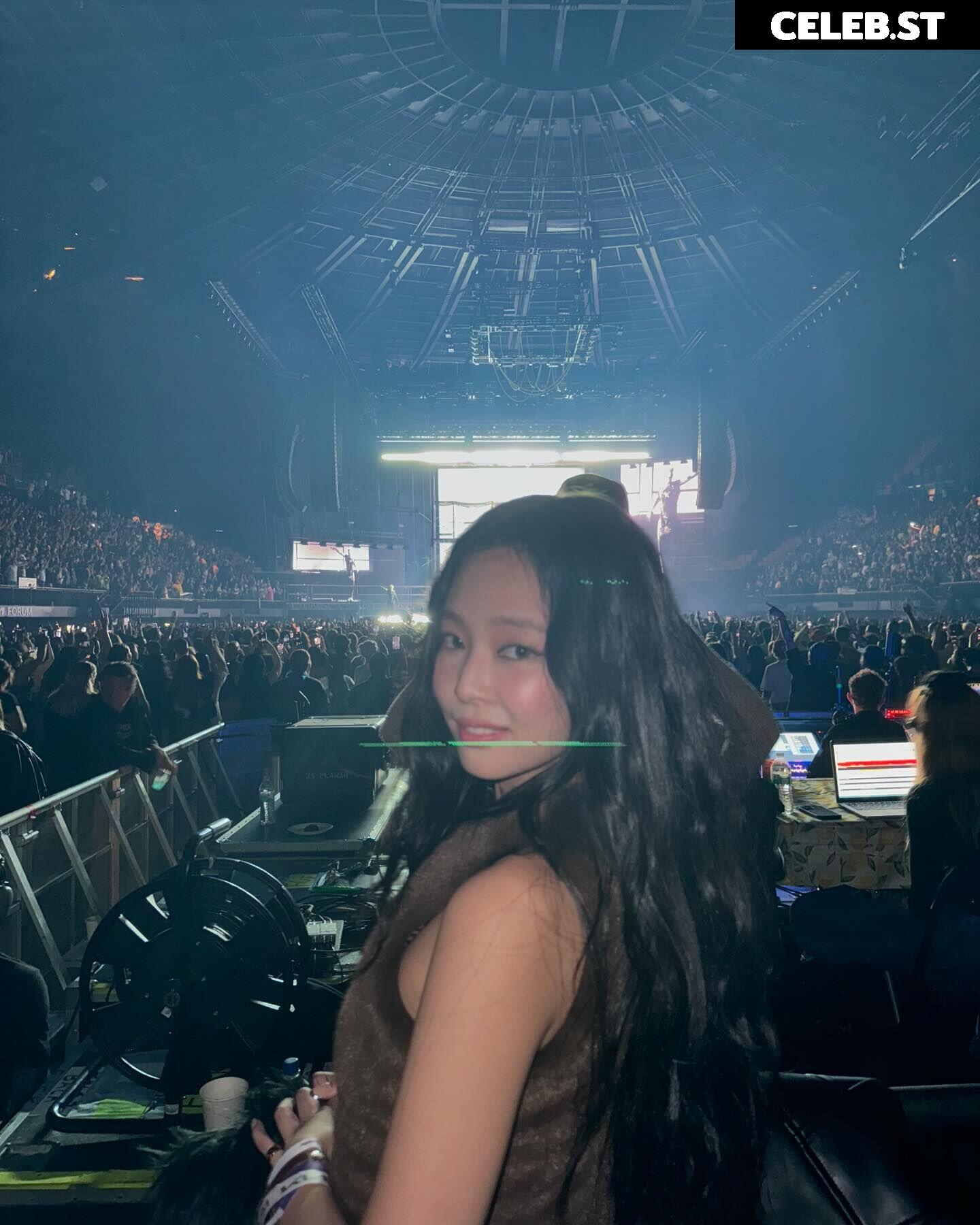 Jennie | BLΛƆKPIИK (Blackpink) Image 4431596