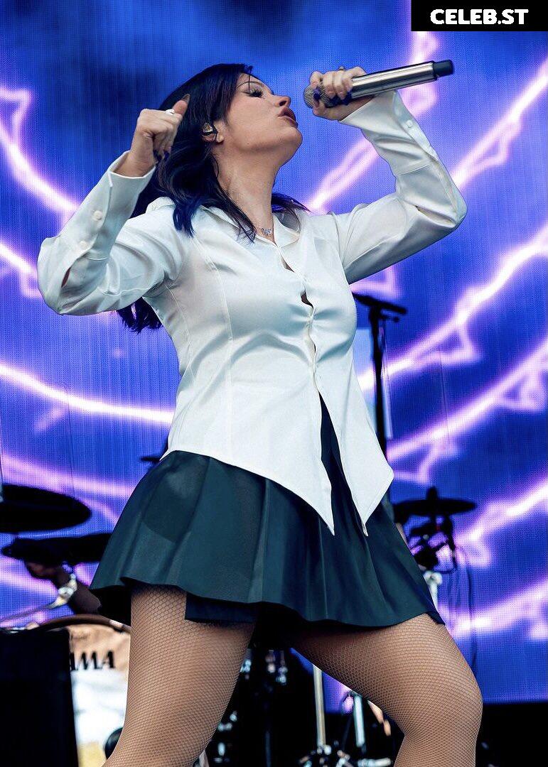 Courtney Laplante (Spiritbox Singer) Image 4431570