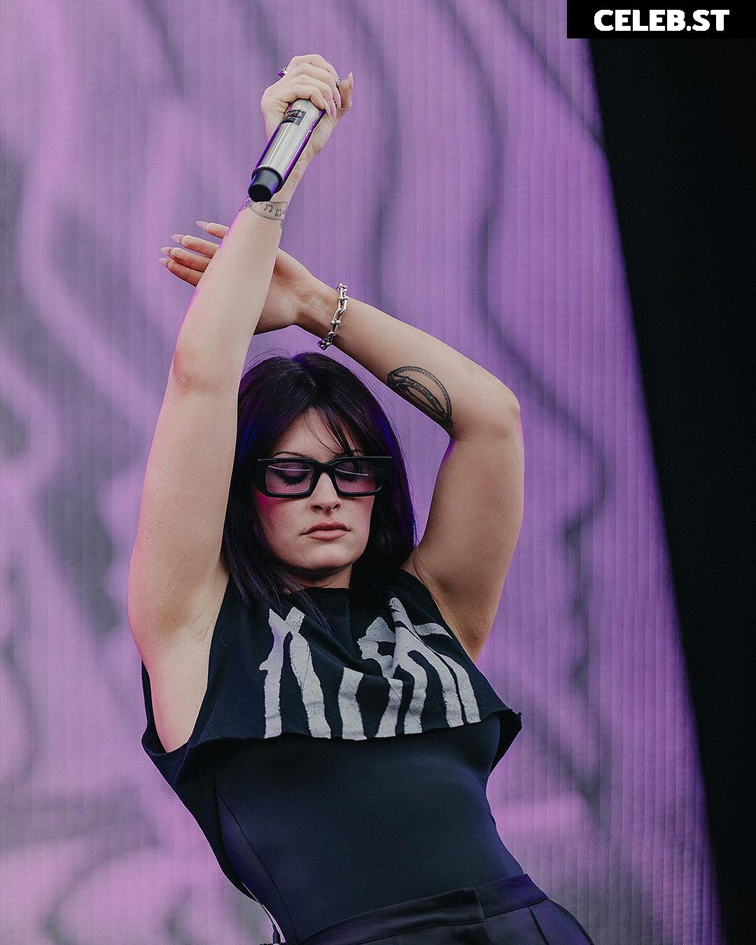 Courtney Laplante (Spiritbox Singer) Image 4431495