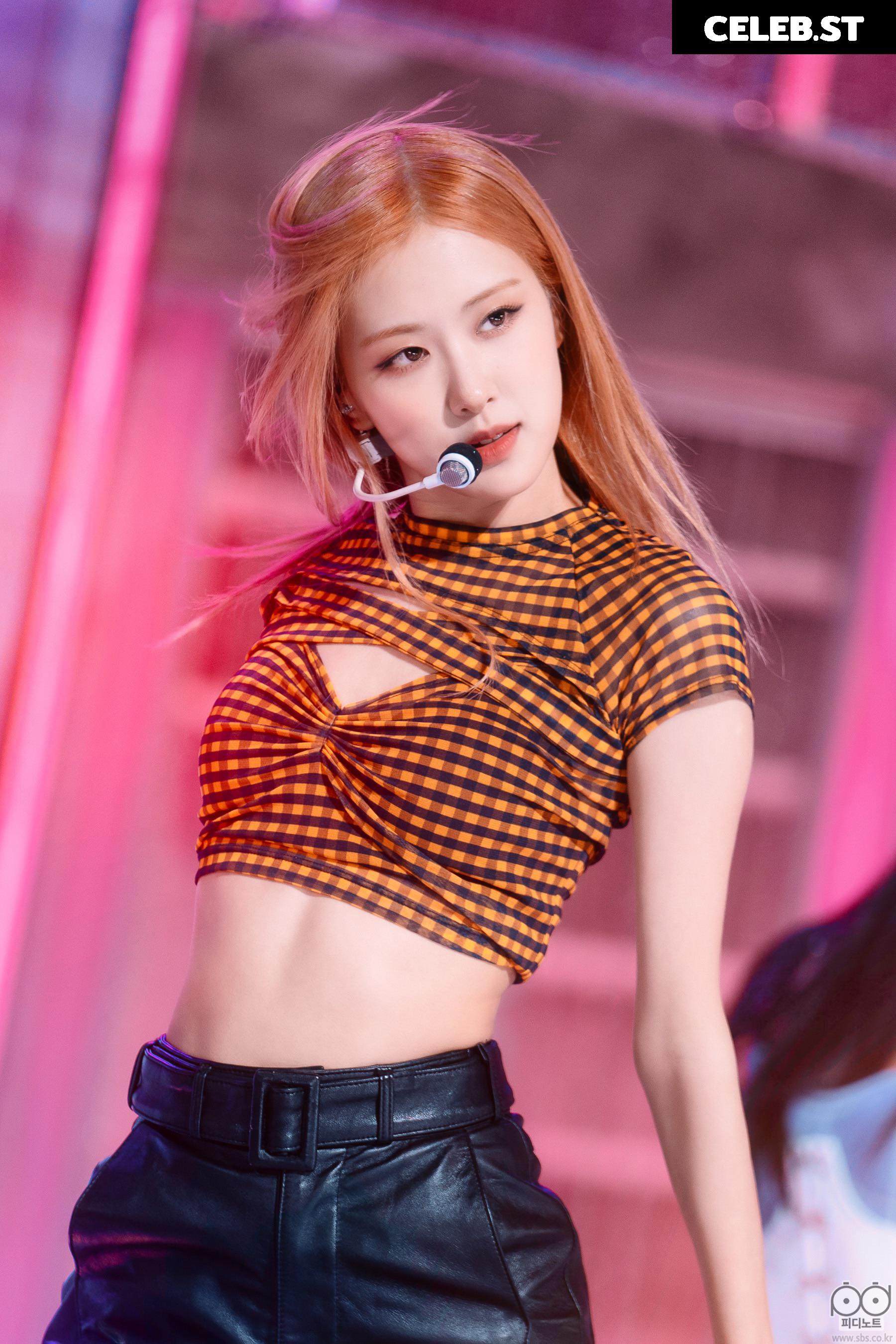 Rosé || Roseanne Park - BLΛƆKPIИK ( BLACKPINK ) Image 4431436