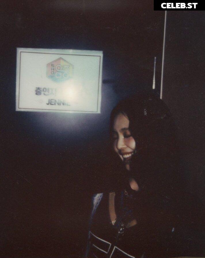 Jennie | BLΛƆKPIИK (Blackpink) Image 4432571