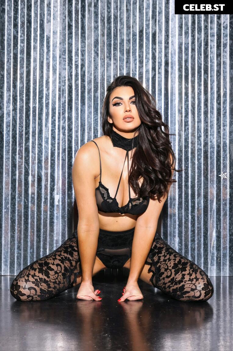 Cassie Lee/Jess McKay (Peyton Royce/Billie Kay) Image 4432531