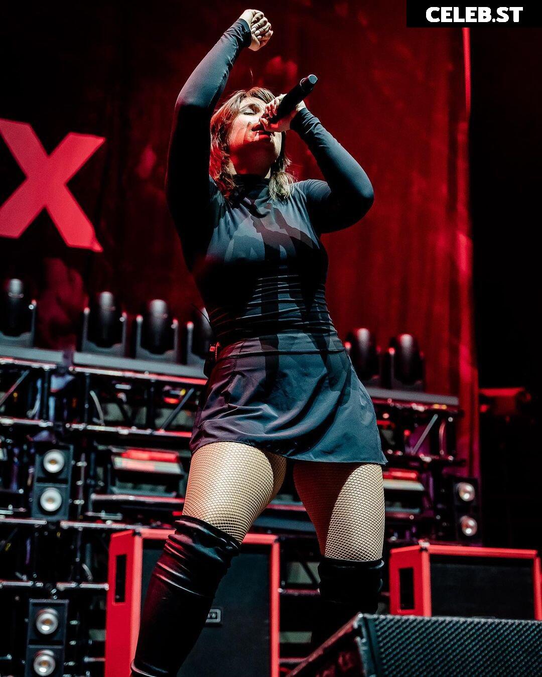 Courtney Laplante (Spiritbox Singer) Image 4432700