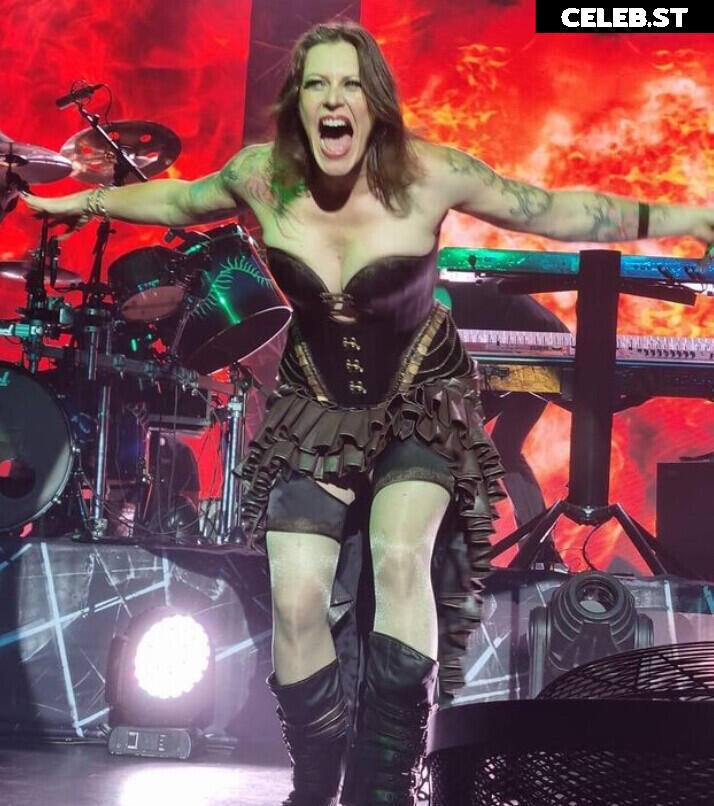 Women of Metal Image 4432606