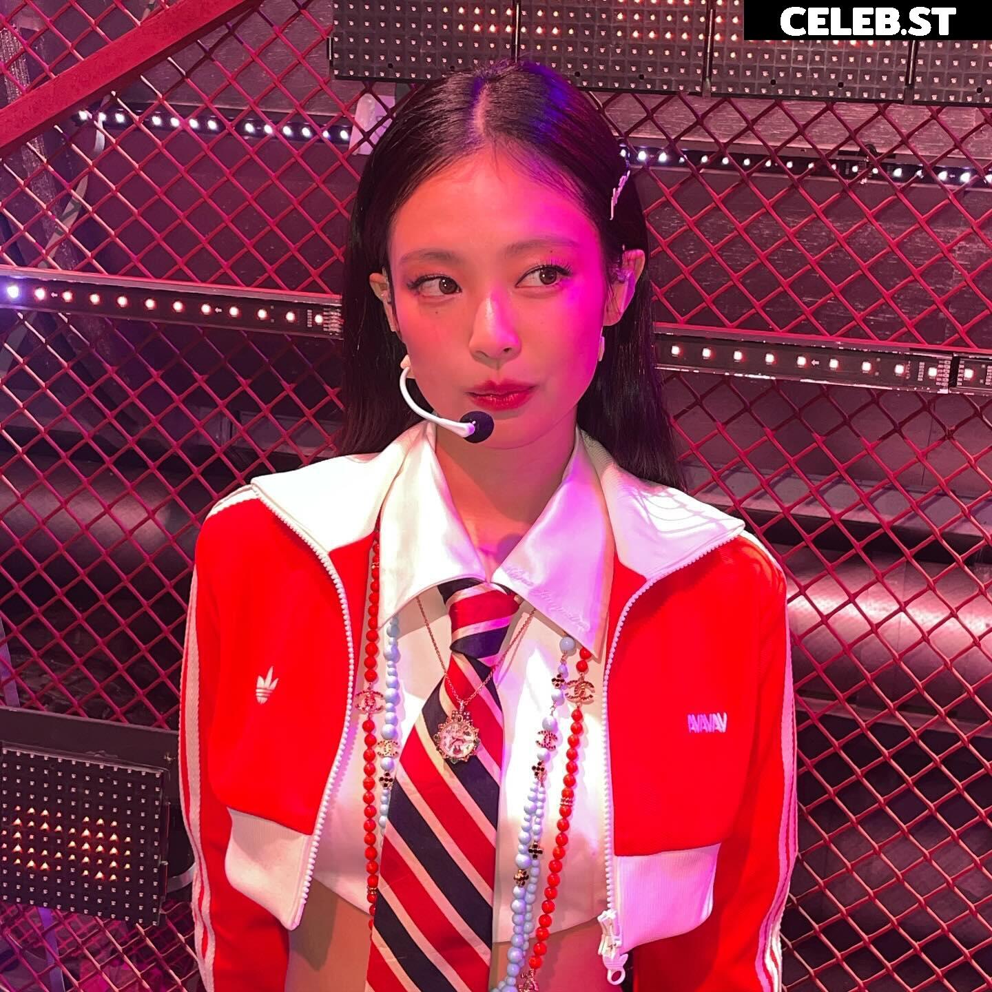Jennie | BLΛƆKPIИK (Blackpink) Image 4432115