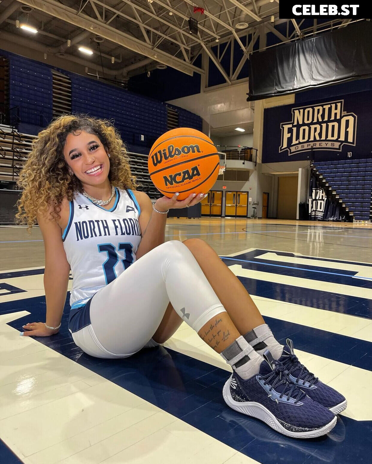 Lyric Swann / curlylyric22 Image 4433860