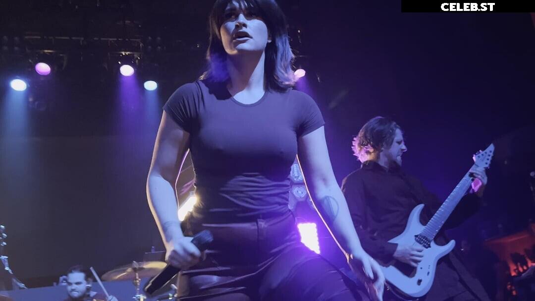 Courtney Laplante (Spiritbox Singer) Image 4433836