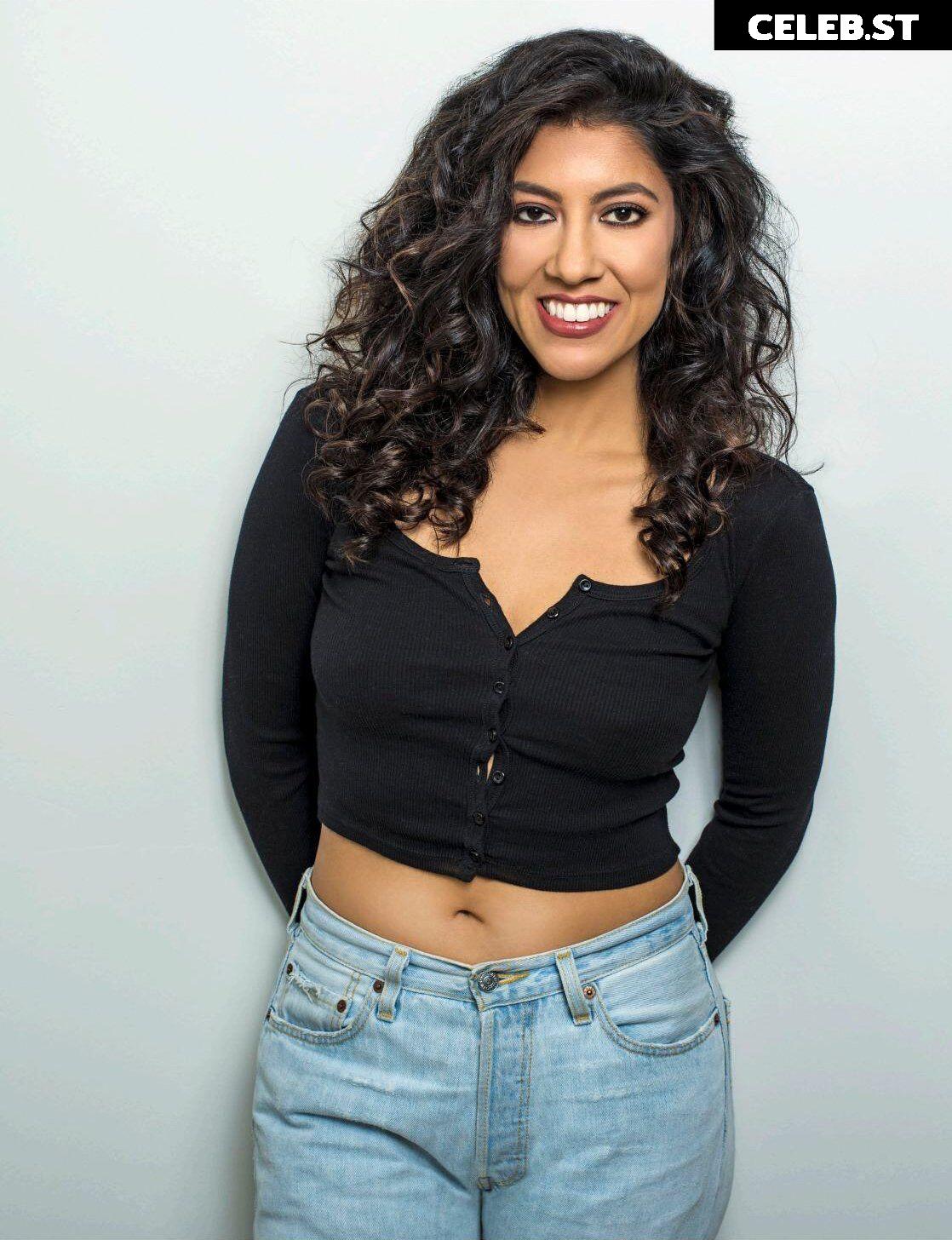 Stephanie Beatriz (Rosa Diaz from Brooklyn Nine-Nine) Image 4433567