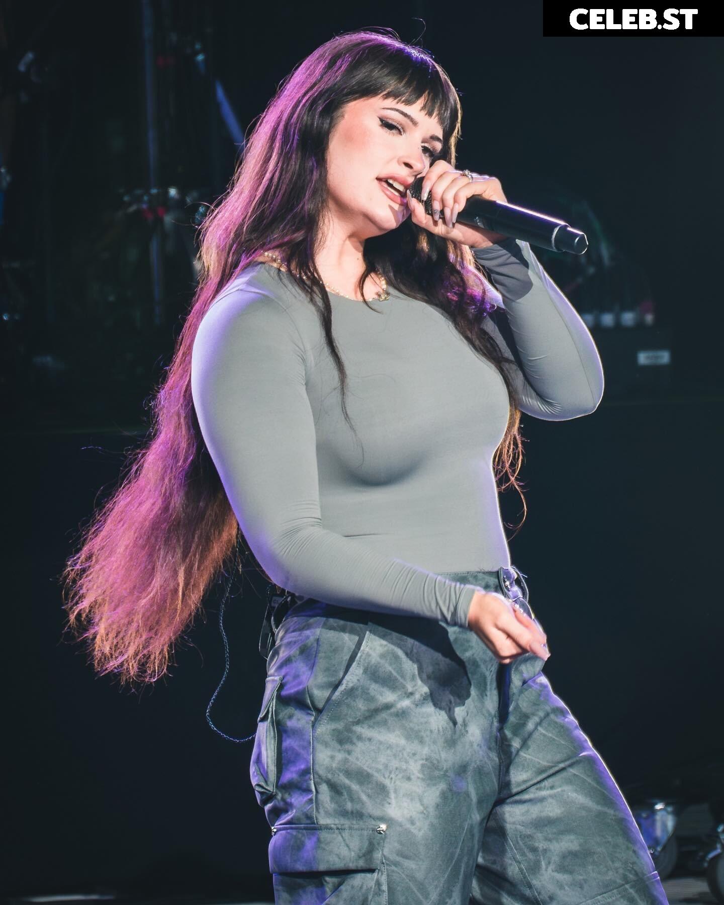 Courtney Laplante (Spiritbox Singer) Image 4433008