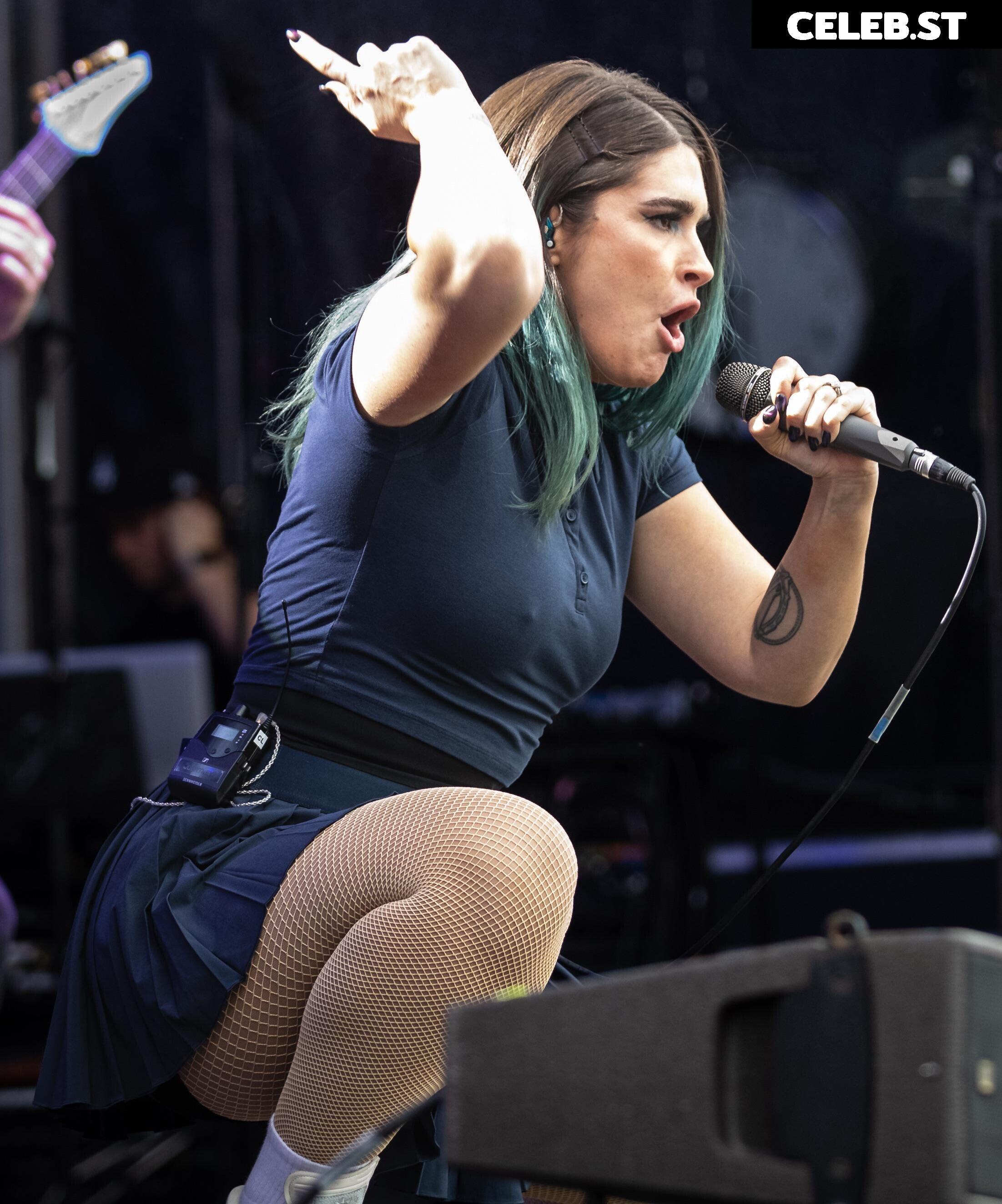 Courtney Laplante (Spiritbox Singer) Image 4433312