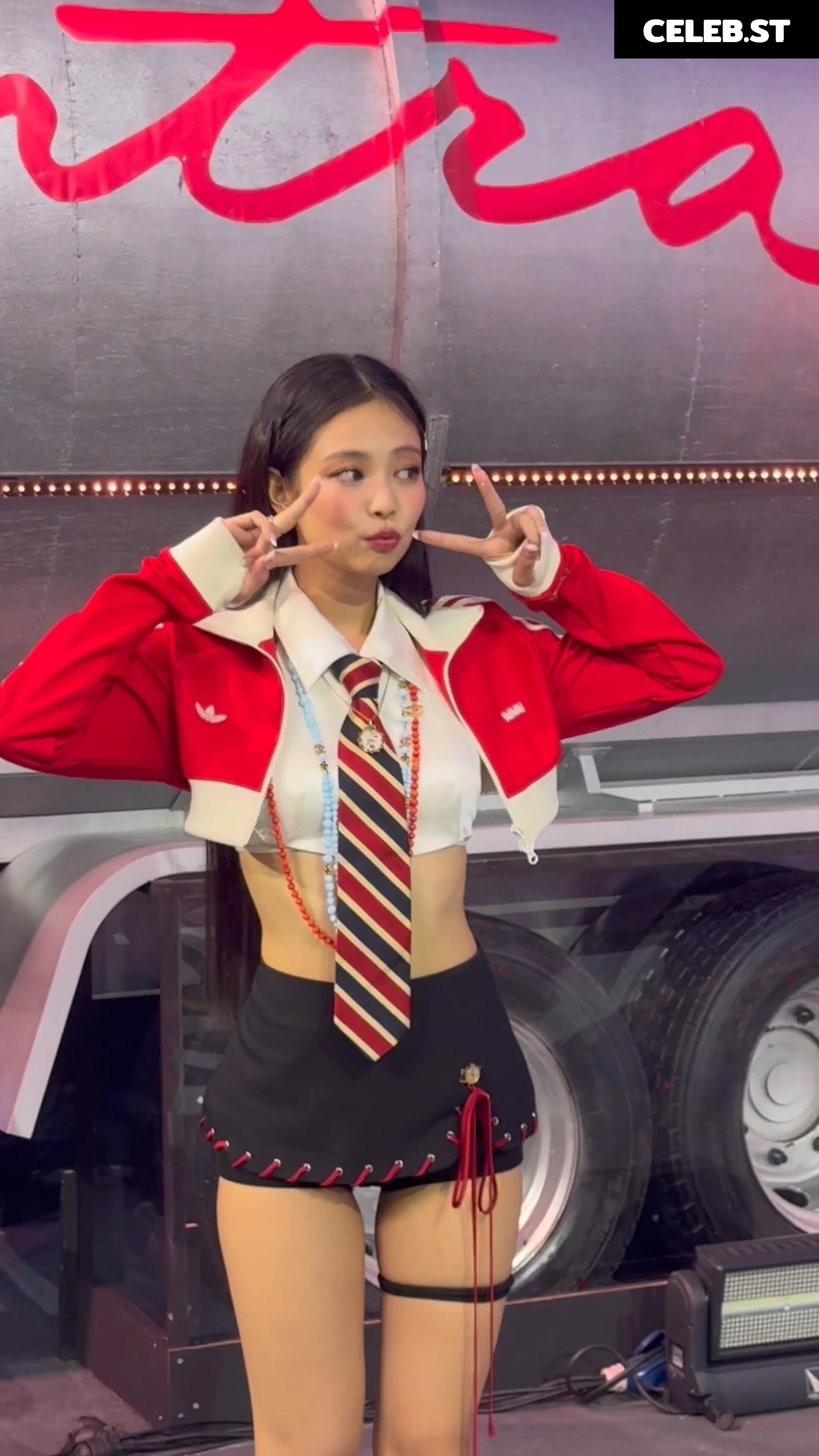 Jennie | BLΛƆKPIИK (Blackpink) Image 4433900