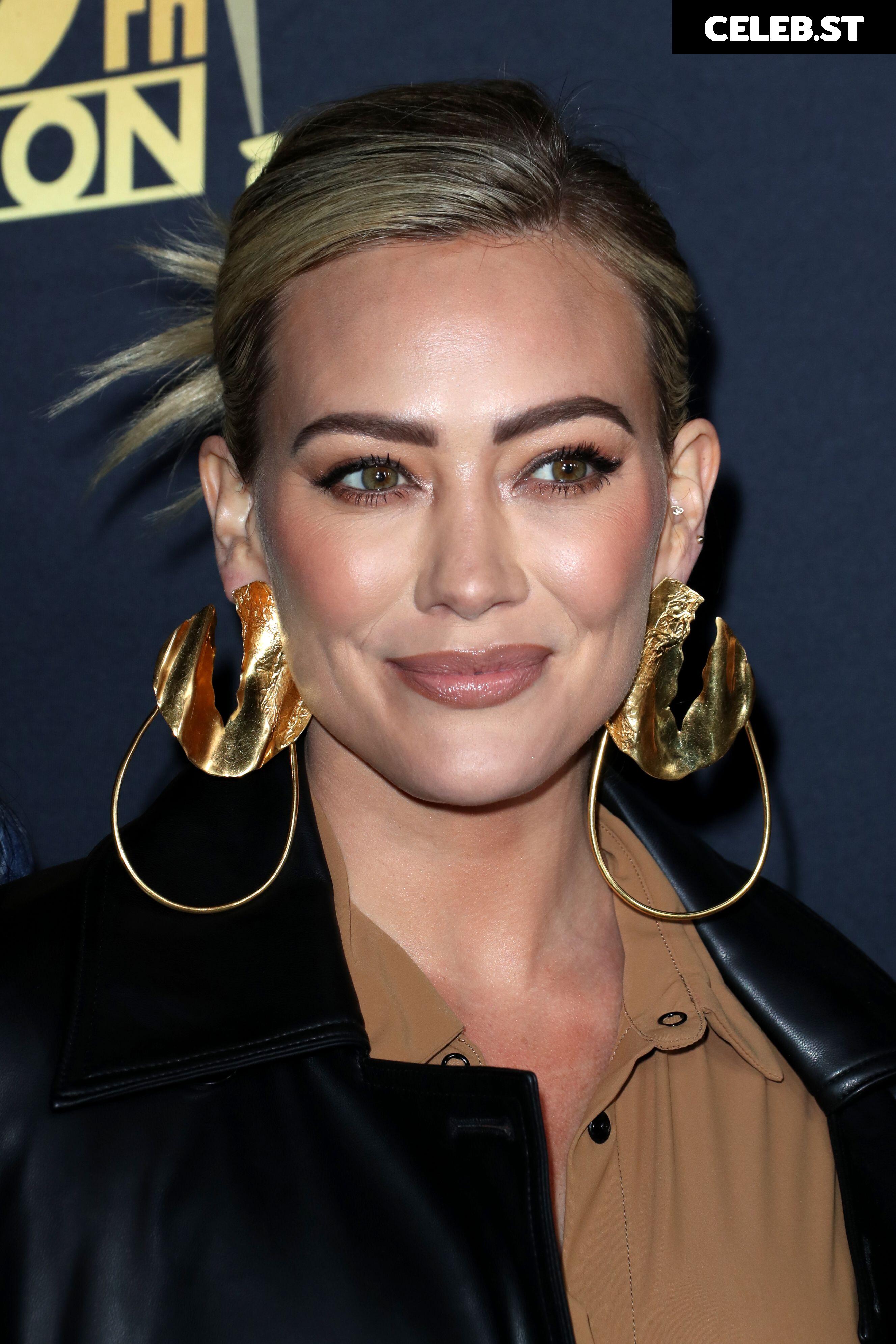 Hilary Duff Image 4430509