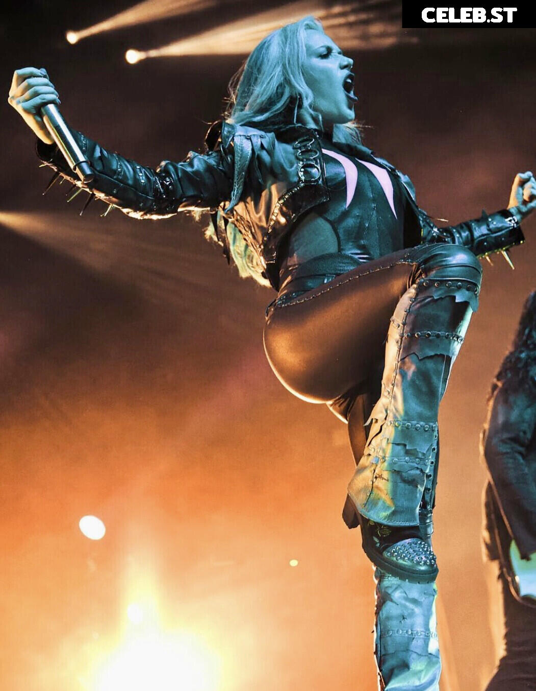 Women of Metal Image 4430788