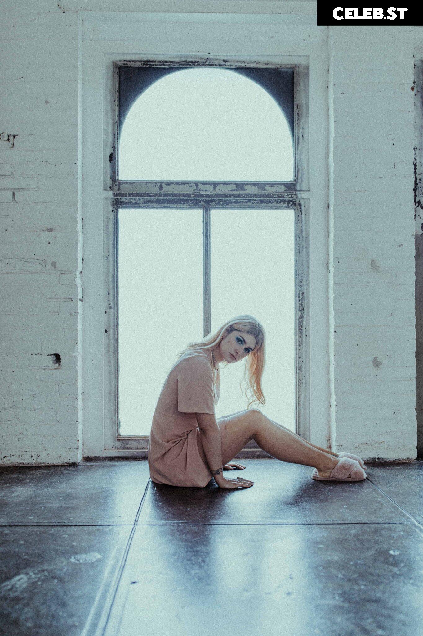 Courtney Laplante (Spiritbox Singer) Image 4430929