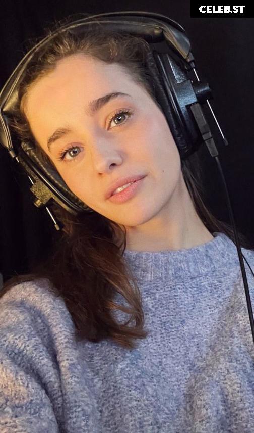 Holly Earl Image 4439449