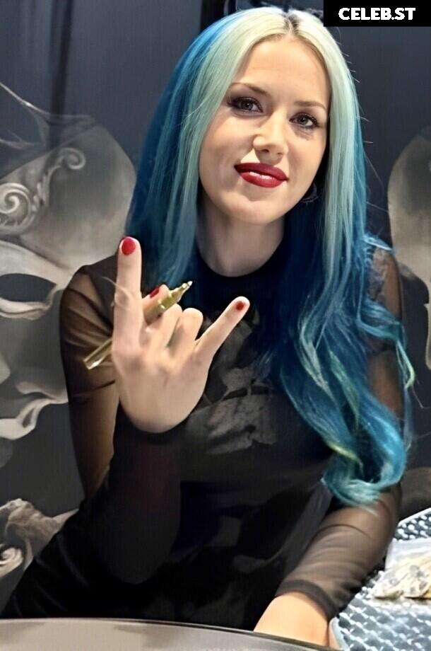 Women of Metal Image 4439678