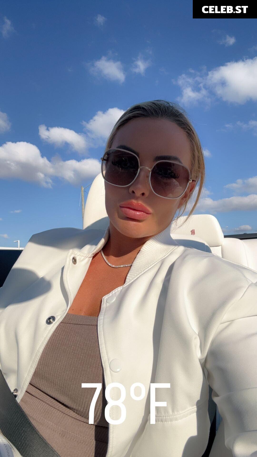 Mandy Sacs | Mandy Rose Image 4439356