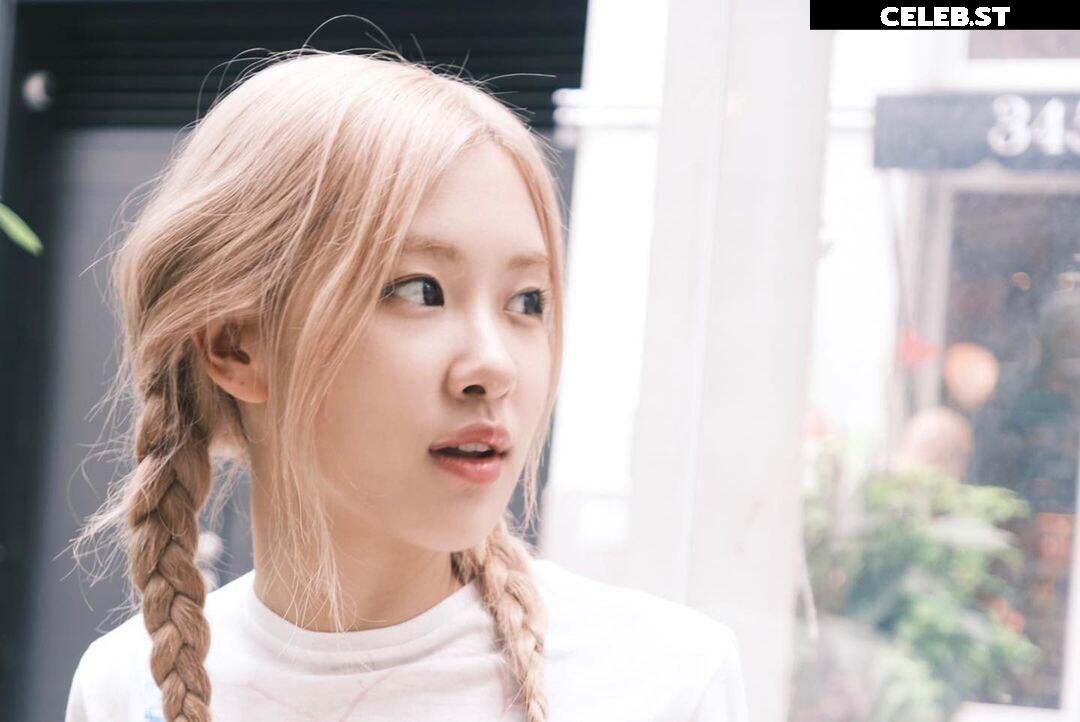 Rosé || Roseanne Park - BLΛƆKPIИK ( BLACKPINK ) Image 4438550