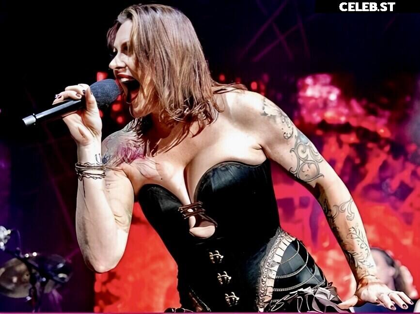 Women of Metal Image 4438696