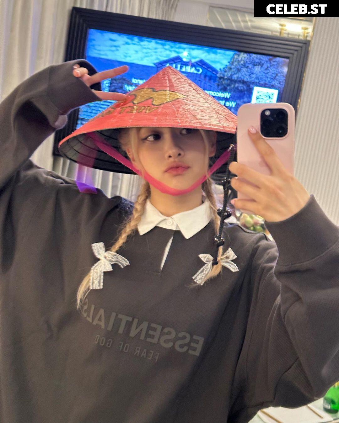 Rosé || Roseanne Park - BLΛƆKPIИK ( BLACKPINK ) Image 4438044