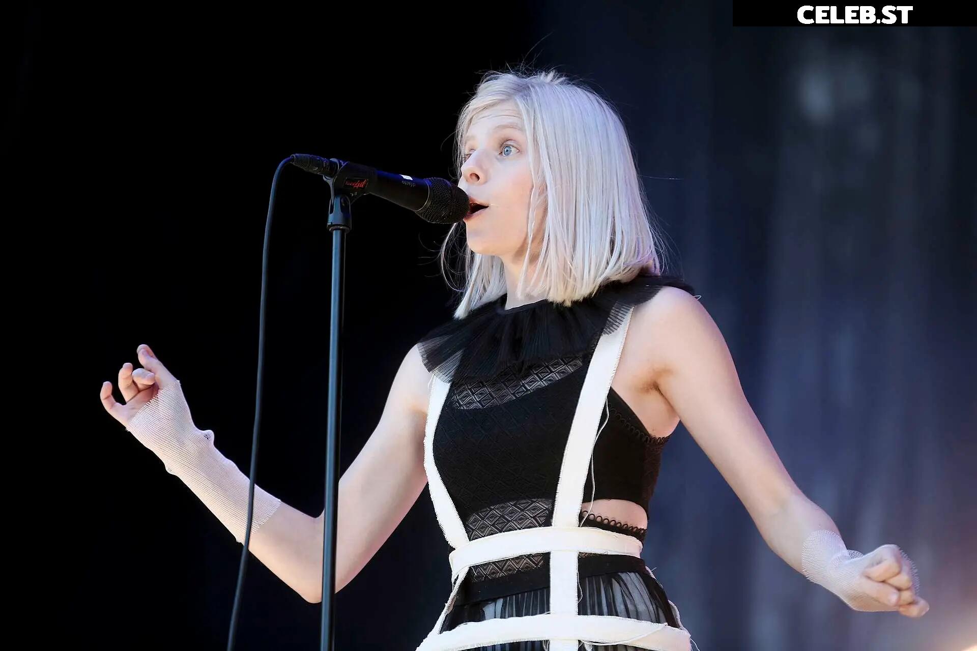 Aurora Aksnes (singer) Image 4438286